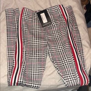 Pretty Little Thing Leggings size 4 US